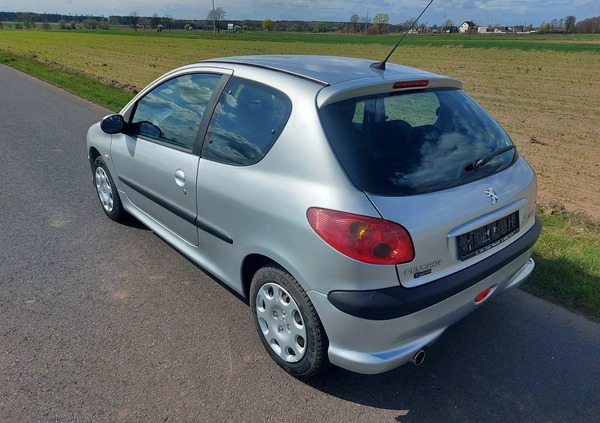 Peugeot 206 cena 7900 przebieg: 104000, rok produkcji 2009 z Gostyń małe 121